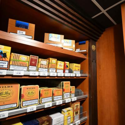 Grenoble 38 - Tabac cadeaux Grand Place