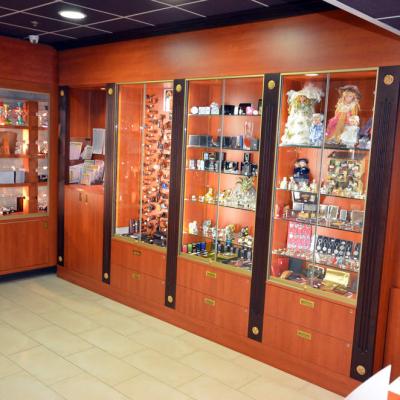 Vitrines cadeaux vue2 - Tabac Grand Place Genoble 38