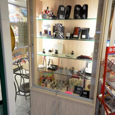 Vitrine lumineuse - Agencement Aix-les-Bains 73