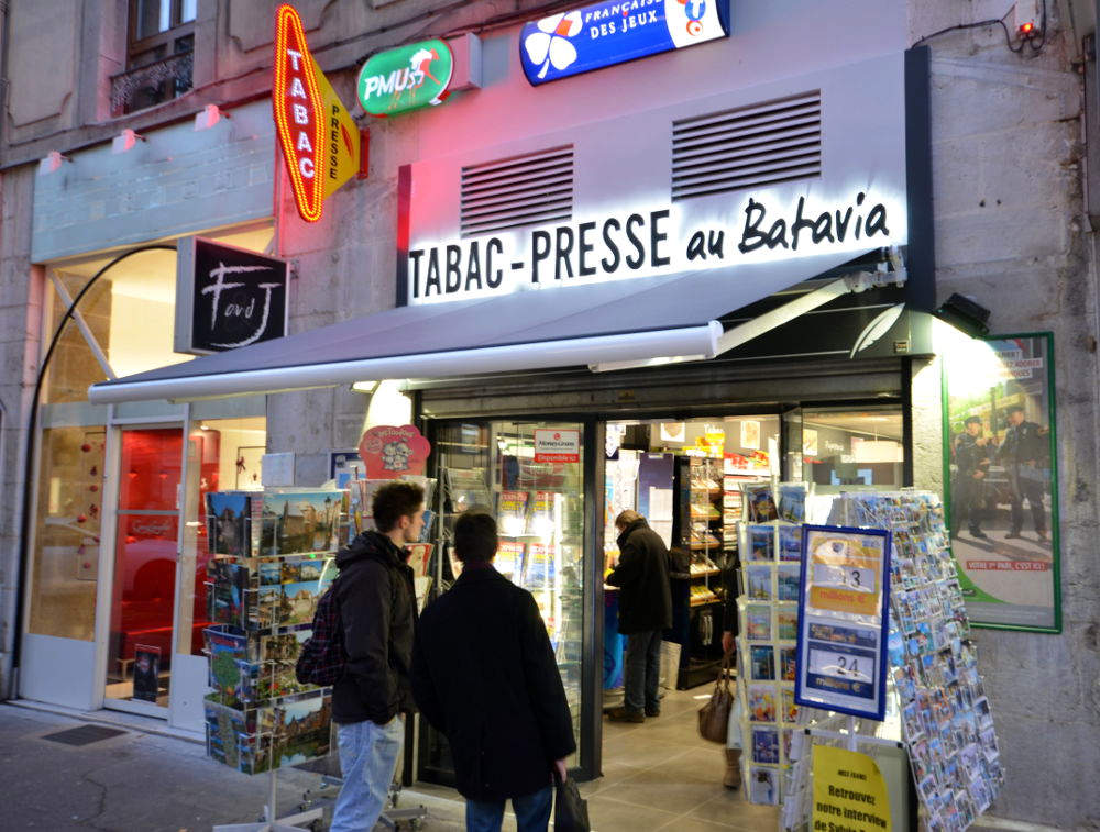 Enseigne du tabac presse - Agencement Le Batavia Annecy 74