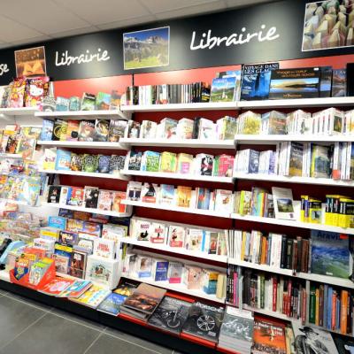 Mobilier librairie - Agencement Saint Jean de Sixt 74